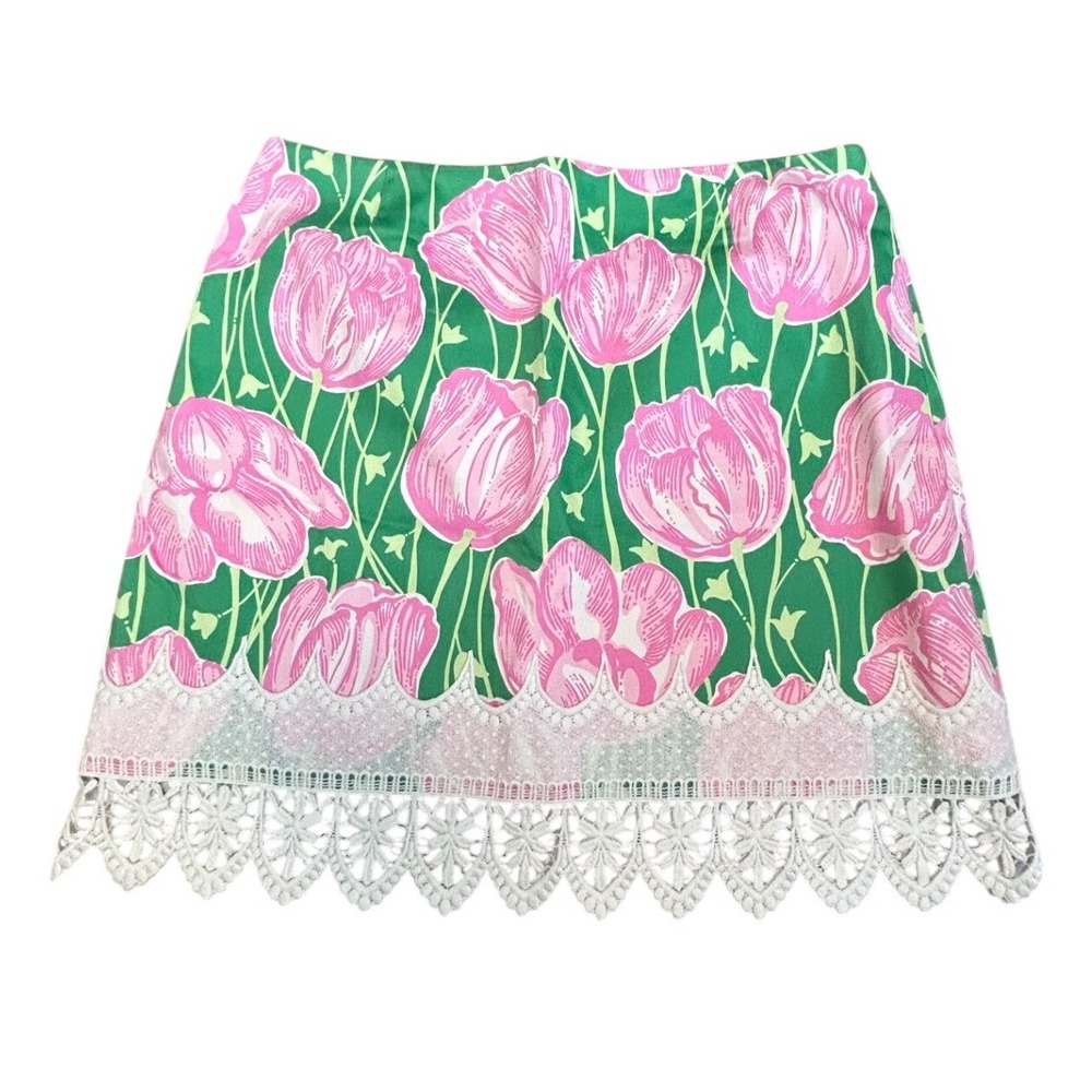 Lilly Pulitzer Green Mini Skirt with Pink Floral Print and White Lace Hem - Picture 2 of 7
